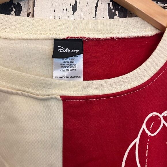 NWT Disney Winnie The Pooh two tone women’s sweatshirt.  Size M. - Picture 2 of 5